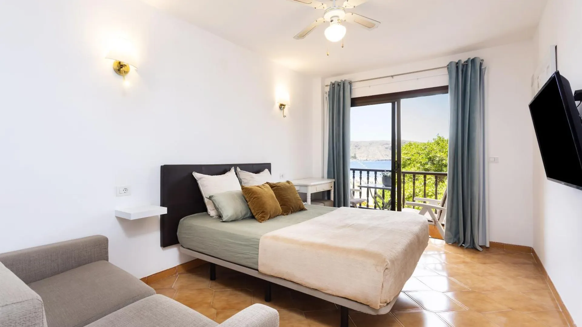 Seafront Studio With Beach View In The Center Of Los Cristianos 0*, Los Cristianos (Tenerife) Spain